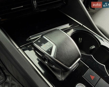 Чорний Фольксваген Туарег, об'ємом двигуна 3 л та пробігом 105 тис. км за 57888 $, фото 65 на Automoto.ua