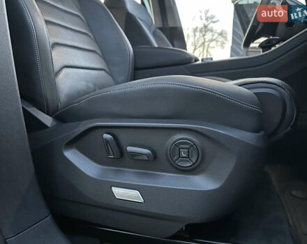 Черный Фольксваген Туарег, объемом двигателя 3 л и пробегом 229 тыс. км за 39999 $, фото 53 на Automoto.ua