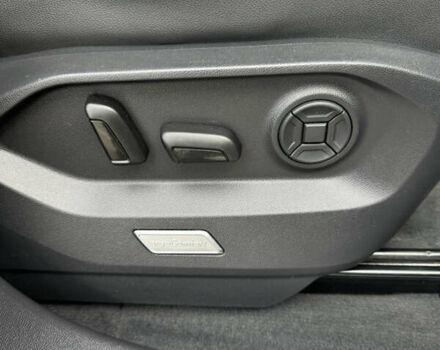 Черный Фольксваген Туарег, объемом двигателя 2.97 л и пробегом 162 тыс. км за 48500 $, фото 8 на Automoto.ua