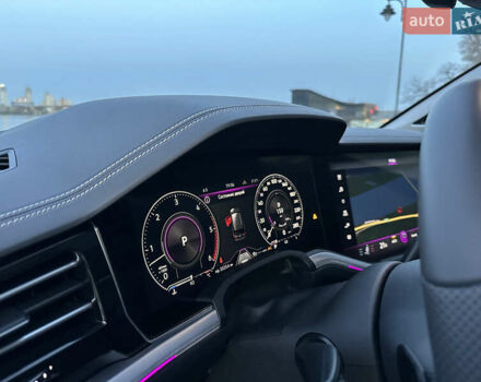 Черный Фольксваген Туарег, объемом двигателя 3 л и пробегом 229 тыс. км за 39999 $, фото 33 на Automoto.ua