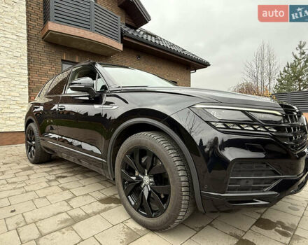 Черный Фольксваген Туарег, объемом двигателя 2.97 л и пробегом 135 тыс. км за 45500 $, фото 4 на Automoto.ua