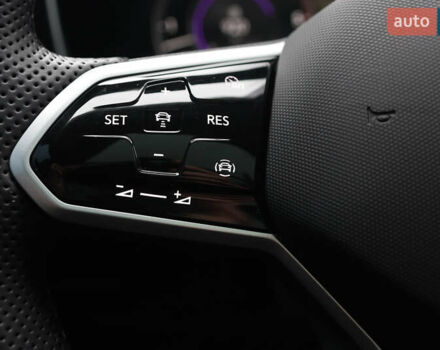 Черный Фольксваген Туарег, объемом двигателя 2.97 л и пробегом 252 тыс. км за 40500 $, фото 42 на Automoto.ua