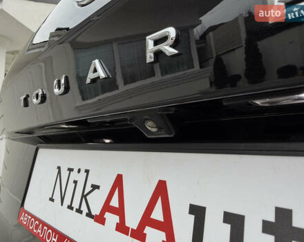 Чорний Фольксваген Туарег, об'ємом двигуна 3 л та пробігом 99 тис. км за 57888 $, фото 28 на Automoto.ua