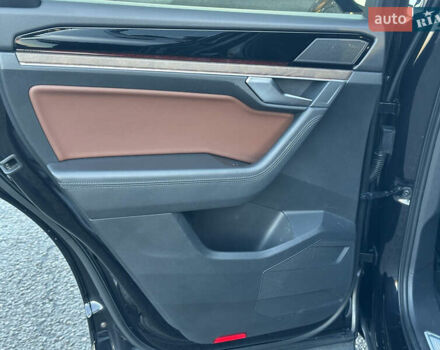 Черный Фольксваген Туарег, объемом двигателя 3 л и пробегом 259 тыс. км за 38999 $, фото 51 на Automoto.ua