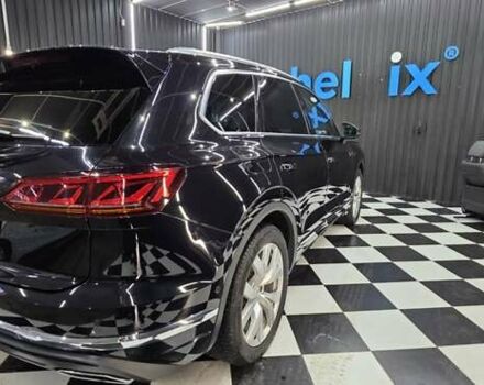 Черный Фольксваген Туарег, объемом двигателя 2.97 л и пробегом 180 тыс. км за 48500 $, фото 14 на Automoto.ua