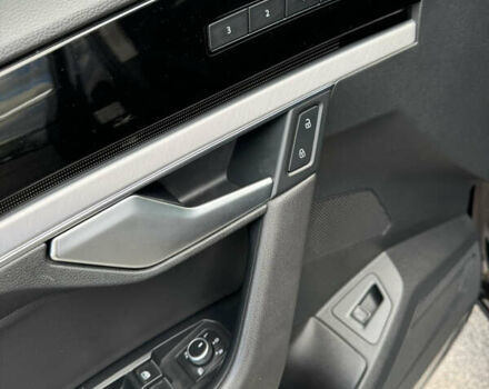 Черный Фольксваген Туарег, объемом двигателя 2.97 л и пробегом 162 тыс. км за 48500 $, фото 7 на Automoto.ua