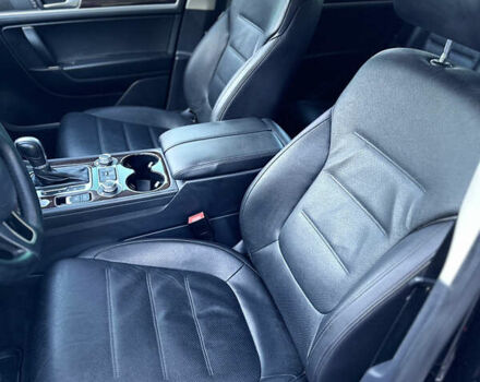 Черный Фольксваген Туарег, объемом двигателя 2.97 л и пробегом 275 тыс. км за 24800 $, фото 15 на Automoto.ua