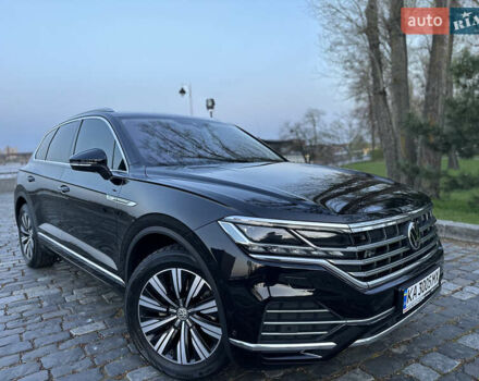 Черный Фольксваген Туарег, объемом двигателя 3 л и пробегом 229 тыс. км за 39999 $, фото 2 на Automoto.ua