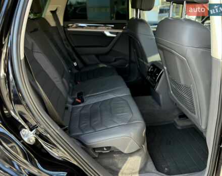 Чорний Фольксваген Туарег, об'ємом двигуна 3 л та пробігом 166 тис. км за 49900 $, фото 25 на Automoto.ua