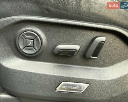 Черный Фольксваген Туарег, объемом двигателя 2.97 л и пробегом 187 тыс. км за 45500 $, фото 30 на Automoto.ua