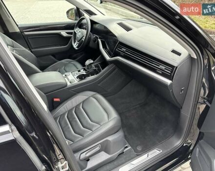 Черный Фольксваген Туарег, объемом двигателя 2.97 л и пробегом 96 тыс. км за 45500 $, фото 17 на Automoto.ua