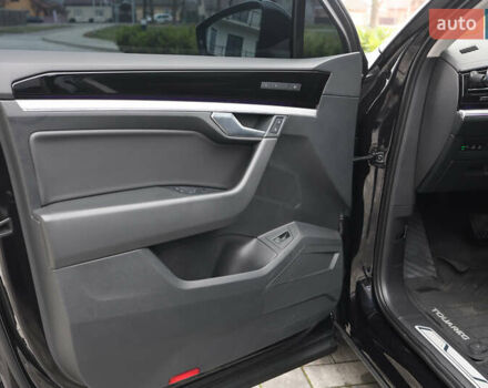 Черный Фольксваген Туарег, объемом двигателя 2.97 л и пробегом 252 тыс. км за 40500 $, фото 33 на Automoto.ua