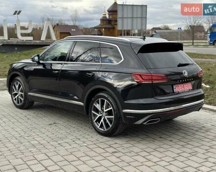 Черный Фольксваген Туарег, объемом двигателя 2.97 л и пробегом 96 тыс. км за 45500 $, фото 2 на Automoto.ua