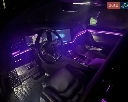 Черный Фольксваген Туарег, объемом двигателя 2.97 л и пробегом 264 тыс. км за 44000 $, фото 100 на Automoto.ua