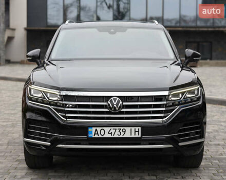 Черный Фольксваген Туарег, объемом двигателя 2.97 л и пробегом 252 тыс. км за 40500 $, фото 7 на Automoto.ua