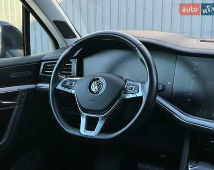 Чорний Фольксваген Туарег, об'ємом двигуна 2.97 л та пробігом 186 тис. км за 41900 $, фото 26 на Automoto.ua