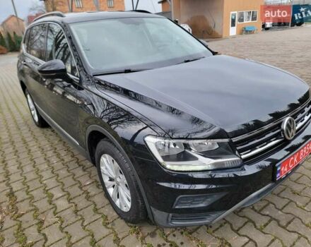 Чорний Фольксваген Туарег, об'ємом двигуна 2 л та пробігом 83 тис. км за 18900 $, фото 2 на Automoto.ua