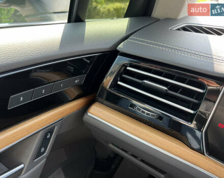 Чорний Фольксваген Туарег, об'ємом двигуна 2.97 л та пробігом 151 тис. км за 42900 $, фото 31 на Automoto.ua