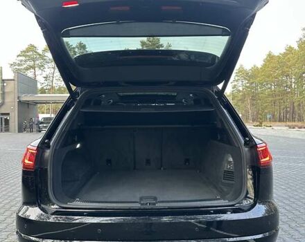 Черный Фольксваген Туарег, объемом двигателя 2.97 л и пробегом 264 тыс. км за 44000 $, фото 72 на Automoto.ua