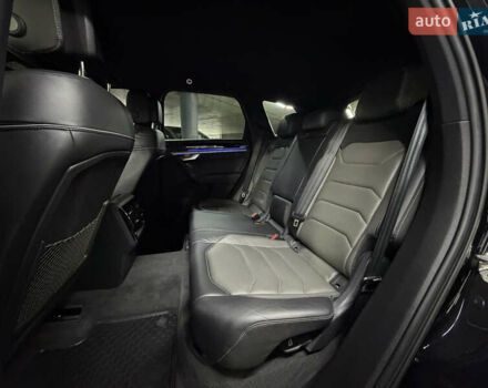 Черный Фольксваген Туарег, объемом двигателя 2.97 л и пробегом 172 тыс. км за 50500 $, фото 21 на Automoto.ua