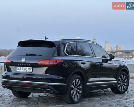 Черный Фольксваген Туарег, объемом двигателя 3 л и пробегом 229 тыс. км за 39999 $, фото 14 на Automoto.ua