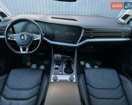 Чорний Фольксваген Туарег, об'ємом двигуна 2.97 л та пробігом 186 тис. км за 41900 $, фото 22 на Automoto.ua