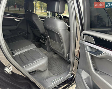 Чорний Фольксваген Туарег, об'ємом двигуна 3 л та пробігом 190 тис. км за 44500 $, фото 23 на Automoto.ua