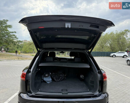 Чорний Фольксваген Туарег, об'ємом двигуна 3 л та пробігом 190 тис. км за 44500 $, фото 24 на Automoto.ua