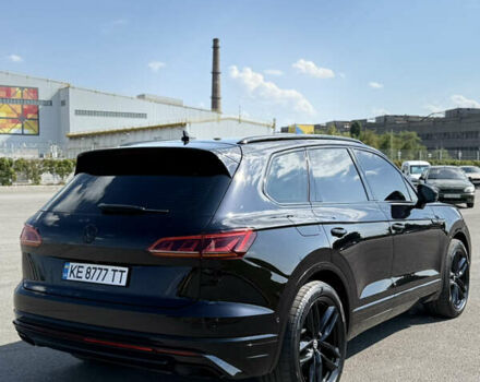 Черный Фольксваген Туарег, объемом двигателя 2.97 л и пробегом 76 тыс. км за 58500 $, фото 6 на Automoto.ua