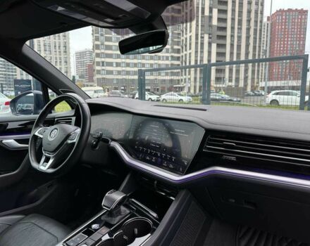 Черный Фольксваген Туарег, объемом двигателя 3 л и пробегом 141 тыс. км за 48500 $, фото 17 на Automoto.ua