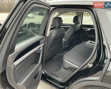 Черный Фольксваген Туарег, объемом двигателя 2.99 л и пробегом 135 тыс. км за 36950 $, фото 19 на Automoto.ua