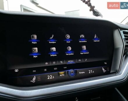 Черный Фольксваген Туарег, объемом двигателя 2.97 л и пробегом 130 тыс. км за 46500 $, фото 78 на Automoto.ua