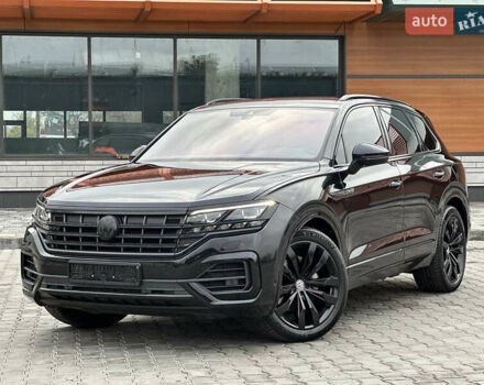 Черный Фольксваген Туарег, объемом двигателя 2.97 л и пробегом 129 тыс. км за 48500 $, фото 3 на Automoto.ua