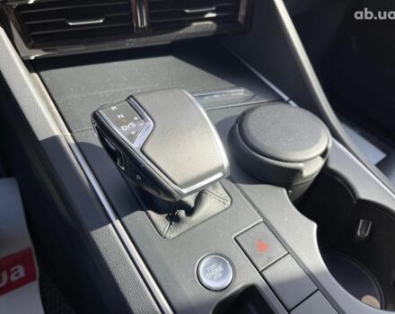 Чорний Фольксваген Туарег, об'ємом двигуна 3 л та пробігом 43 тис. км за 43990 $, фото 26 на Automoto.ua