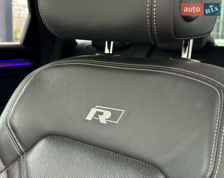 Черный Фольксваген Туарег, объемом двигателя 3 л и пробегом 141 тыс. км за 48500 $, фото 42 на Automoto.ua