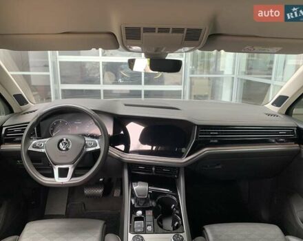 Черный Фольксваген Туарег, объемом двигателя 2.97 л и пробегом 77 тыс. км за 51000 $, фото 13 на Automoto.ua
