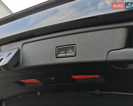 Черный Фольксваген Туарег, объемом двигателя 2.97 л и пробегом 98 тыс. км за 59980 $, фото 71 на Automoto.ua