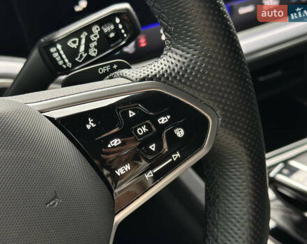 Черный Фольксваген Туарег, объемом двигателя 2.97 л и пробегом 129 тыс. км за 48500 $, фото 38 на Automoto.ua