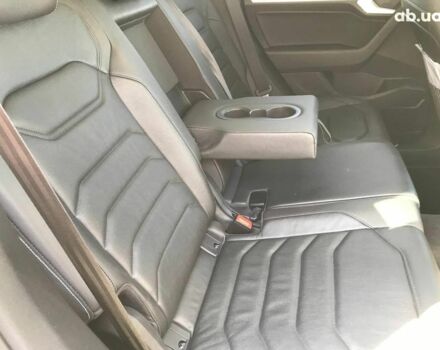 Чорний Фольксваген Туарег, об'ємом двигуна 3 л та пробігом 119 тис. км за 49990 $, фото 25 на Automoto.ua