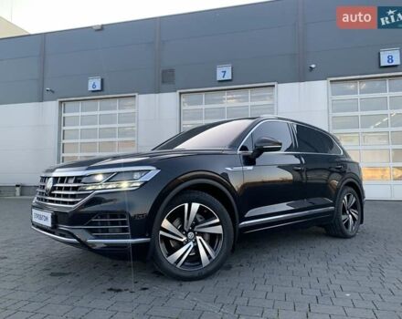 Черный Фольксваген Туарег, объемом двигателя 2.97 л и пробегом 77 тыс. км за 51000 $, фото 1 на Automoto.ua