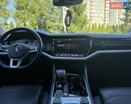 Черный Фольксваген Туарег, объемом двигателя 3 л и пробегом 195 тыс. км за 44600 $, фото 11 на Automoto.ua