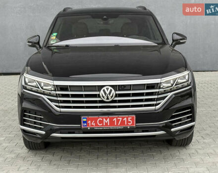 Черный Фольксваген Туарег, объемом двигателя 3 л и пробегом 188 тыс. км за 44555 $, фото 2 на Automoto.ua
