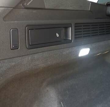 Черный Фольксваген Туарег, объемом двигателя 2.97 л и пробегом 163 тыс. км за 51500 $, фото 7 на Automoto.ua