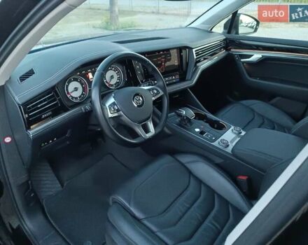 Чорний Фольксваген Туарег, об'ємом двигуна 2.97 л та пробігом 255 тис. км за 41500 $, фото 48 на Automoto.ua