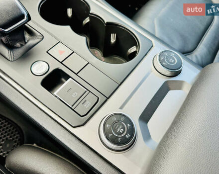 Черный Фольксваген Туарег, объемом двигателя 3 л и пробегом 195 тыс. км за 33700 $, фото 25 на Automoto.ua