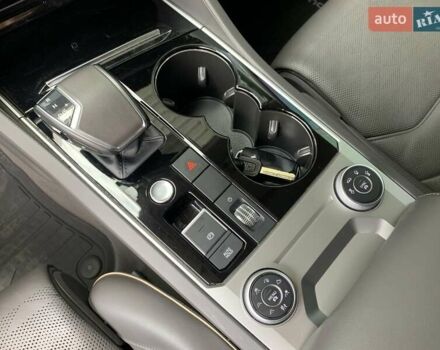 Черный Фольксваген Туарег, объемом двигателя 2.97 л и пробегом 77 тыс. км за 51000 $, фото 20 на Automoto.ua