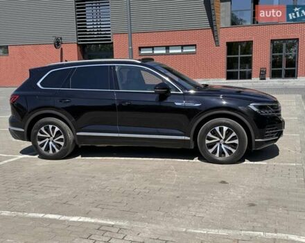 Черный Фольксваген Туарег, объемом двигателя 2.97 л и пробегом 194 тыс. км за 48200 $, фото 13 на Automoto.ua