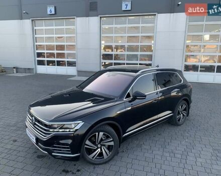 Черный Фольксваген Туарег, объемом двигателя 2.97 л и пробегом 77 тыс. км за 51000 $, фото 3 на Automoto.ua