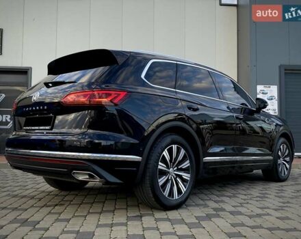 Черный Фольксваген Туарег, объемом двигателя 2.97 л и пробегом 130 тыс. км за 46500 $, фото 43 на Automoto.ua