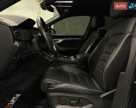 Черный Фольксваген Туарег, объемом двигателя 2.97 л и пробегом 123 тыс. км за 49900 $, фото 45 на Automoto.ua